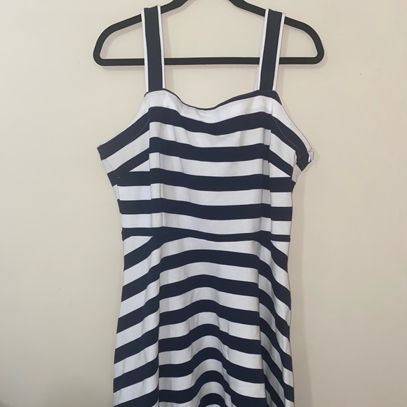 Tommy Hilfiger sun dress - Picture 1 of 2